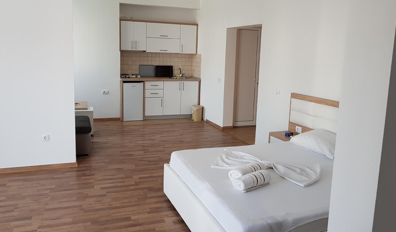 Apartments Jm Улцин Екстериор снимка