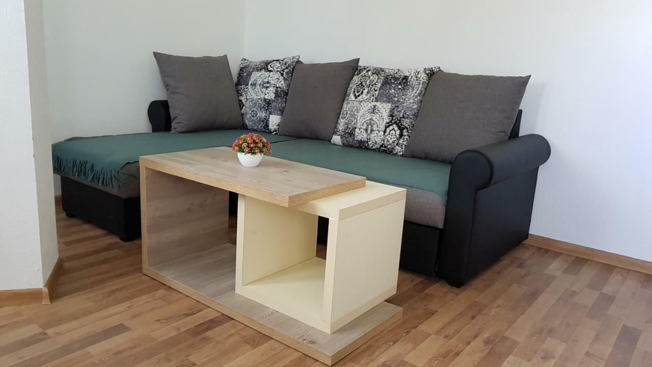Apartments Jm Улцин Екстериор снимка